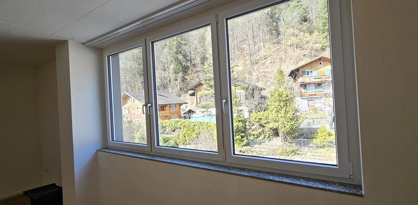 Appartement pratique d'une chambre avec cuisine et salle de bain - Photo 3 sur 8