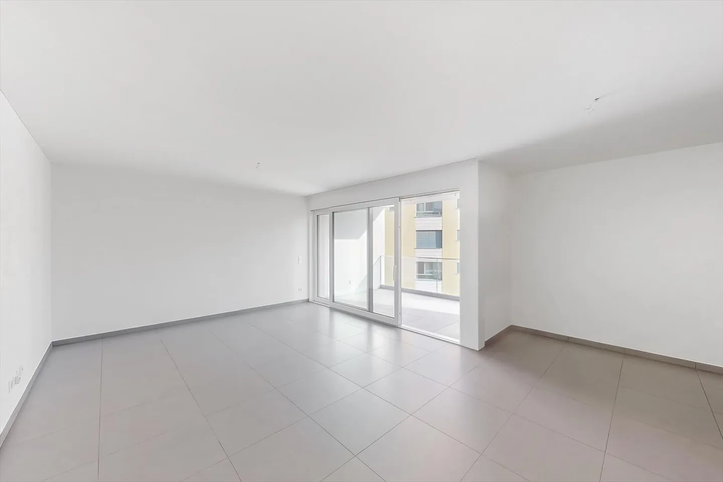 Appartement moderne 3.5 pièces à louer dans la zone de Massagno - Photo 1 sur 9