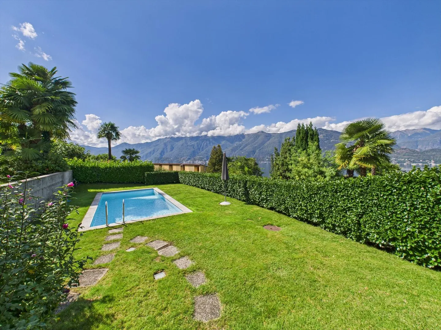«Incantevole appartamento di 3.5 locali con vista mozzafiato sul Lago Maggiore / Charmante 3.5-Zimmer-Wohnung mit Seeblick in Gerra (Gambarogno)» - Foto 12 di 13