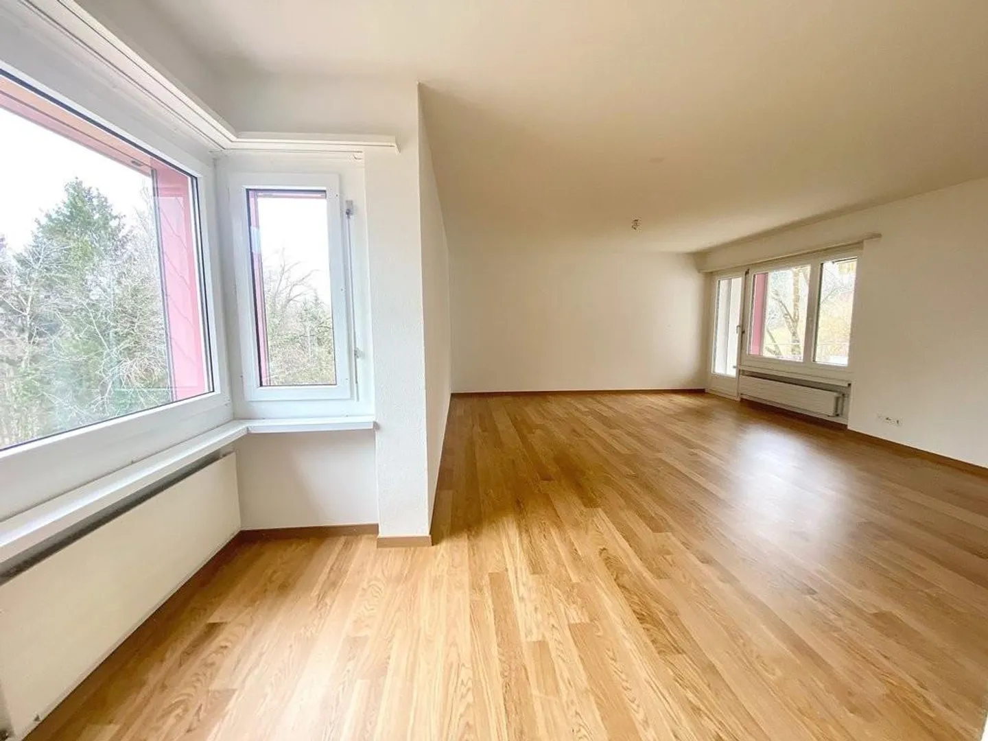 Bellissimo appartamento di 3,5 stanze in affitto a Forch - Foto 2 di 8