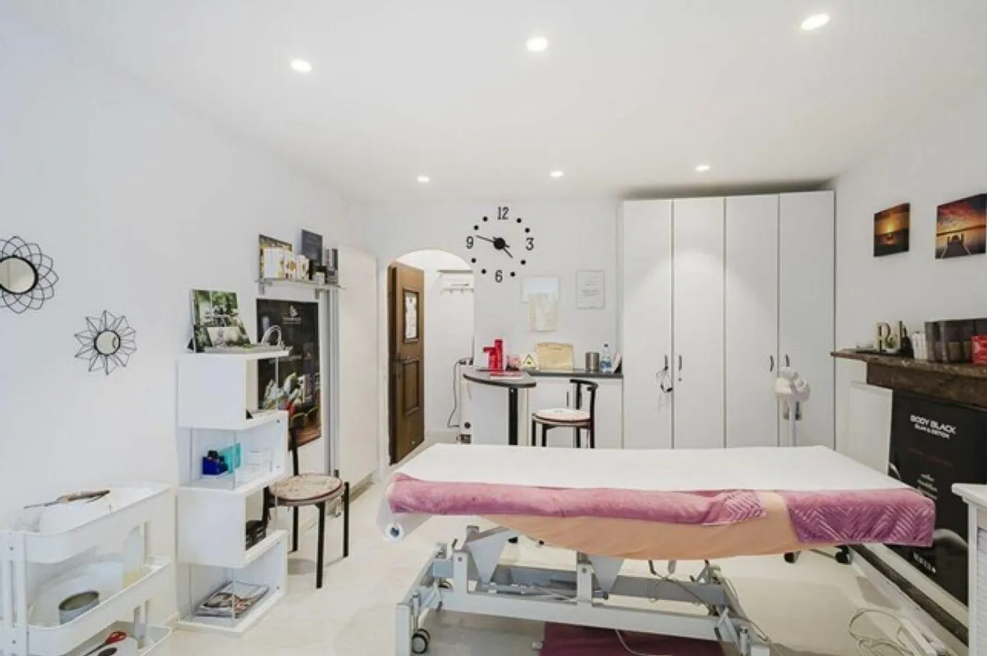 Spacious Multi-Family Home - Photo 8 of 18