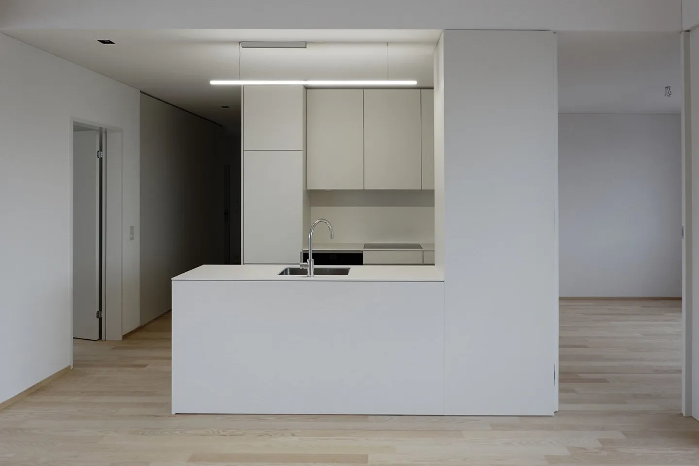 Appartement en attique 4½ spacieux avec un haut niveau de finition - Photo 4 sur 9