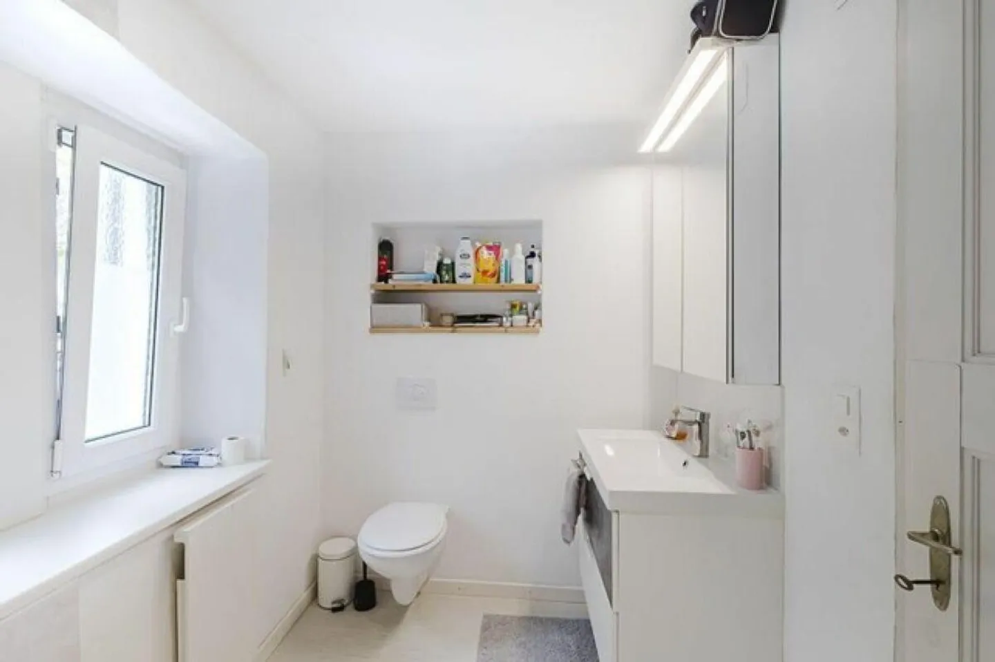 Spacious Multi-Family Home - Photo 13 of 18