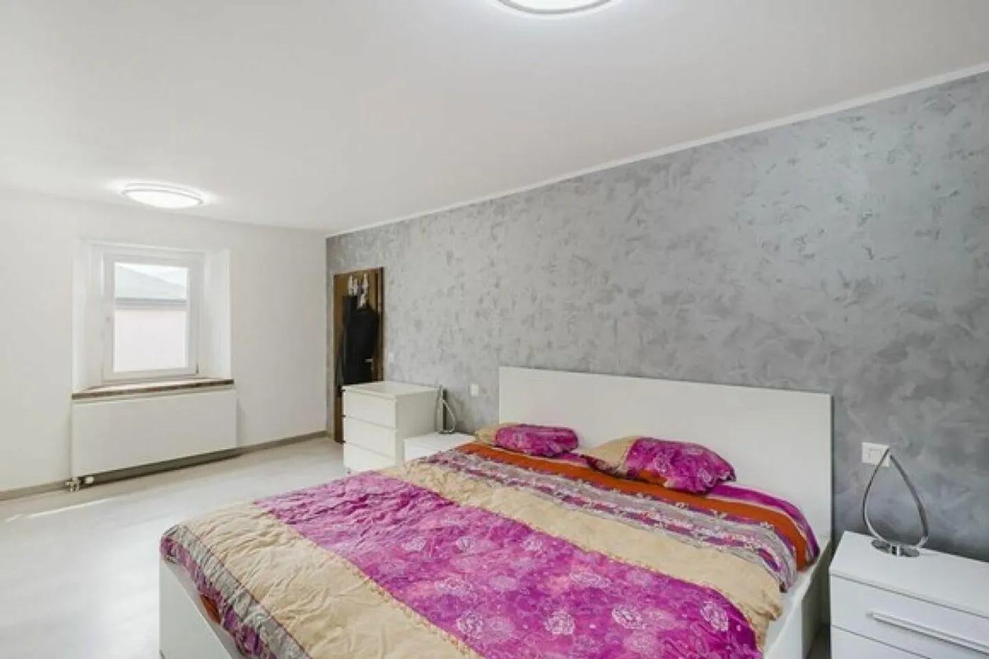 Spacious Multi-Family Home - Photo 16 of 18