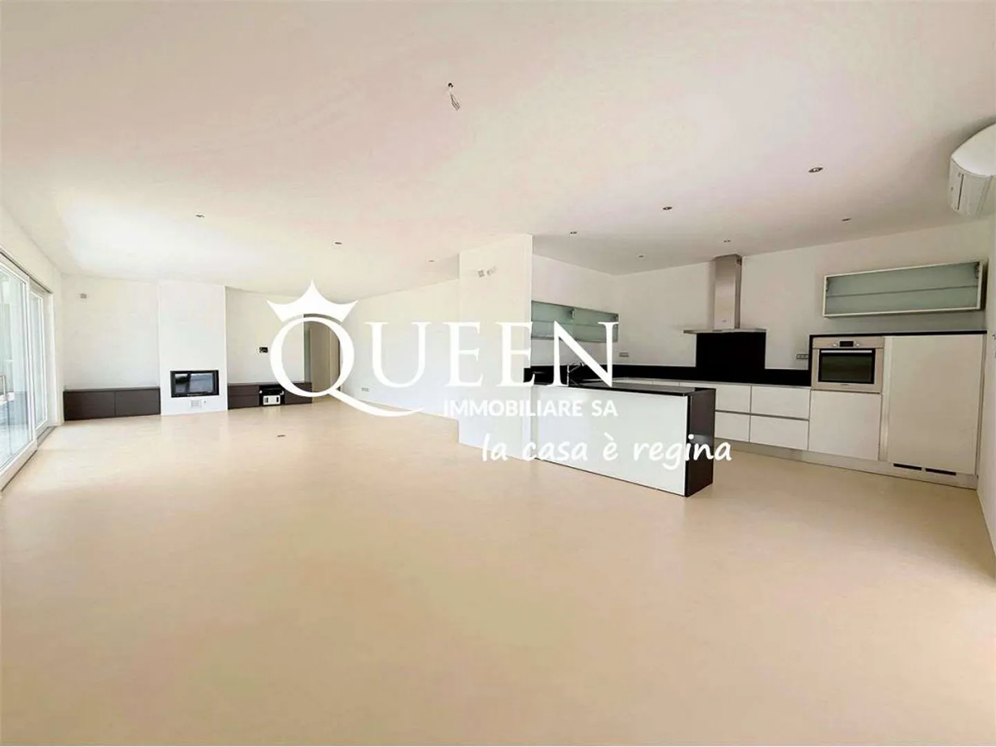 Minusio: Penthouse 4.5 Zimmer, 150 m², Terrasse, Jacuzzi, Seeblick und Berge - Foto 7 von 13