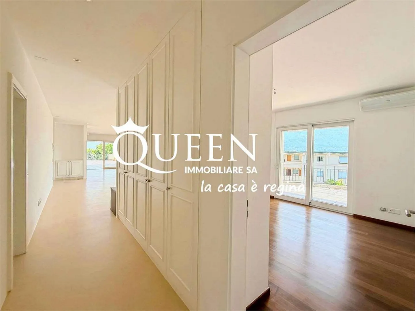 Minusio: Penthouse 4.5 Zimmer, 150 m², Terrasse, Jacuzzi, Seeblick und Berge - Foto 8 von 13