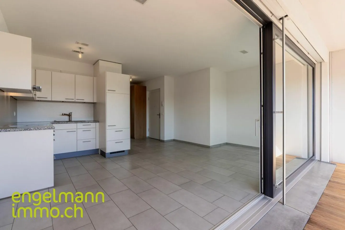 2.5 Room Apartment - Photo 4 of 13