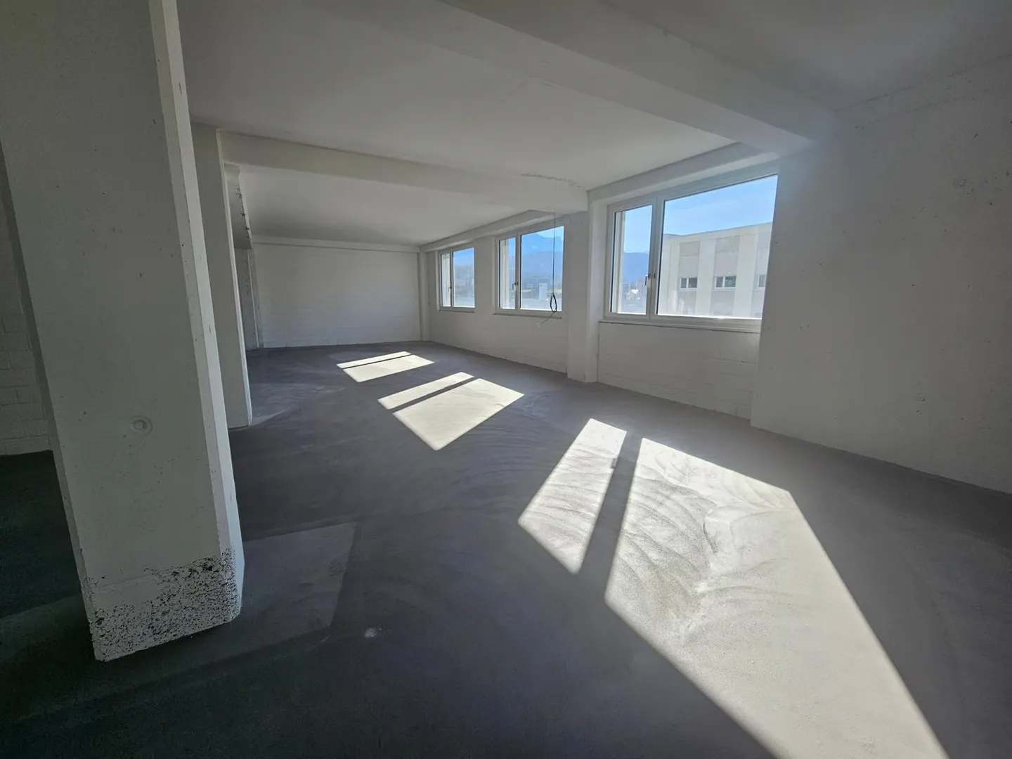 Votre espace, votre concept : 140 m² de construction brute dans un emplacement de choix - Photo 3 sur 9