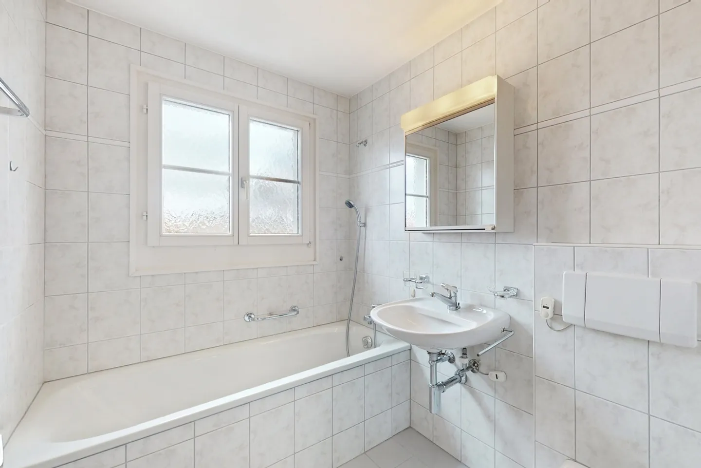Appartement lumineux pour célibataires - Photo 3 sur 5