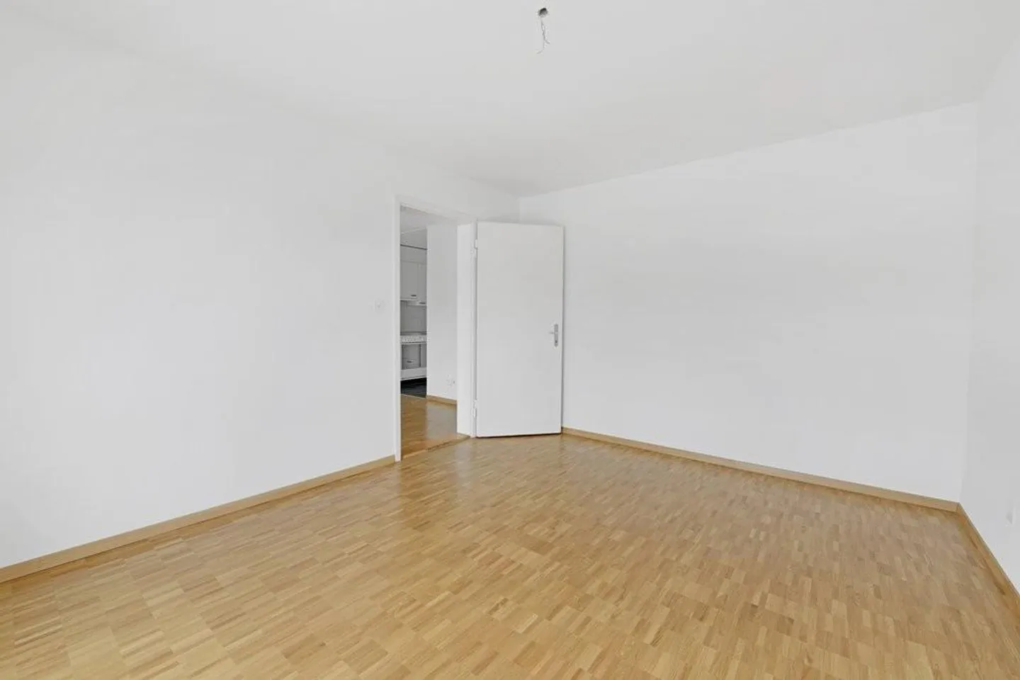 Kleinwohnung mit sehr guter Verkehrsanbindung - Foto 5 von 7