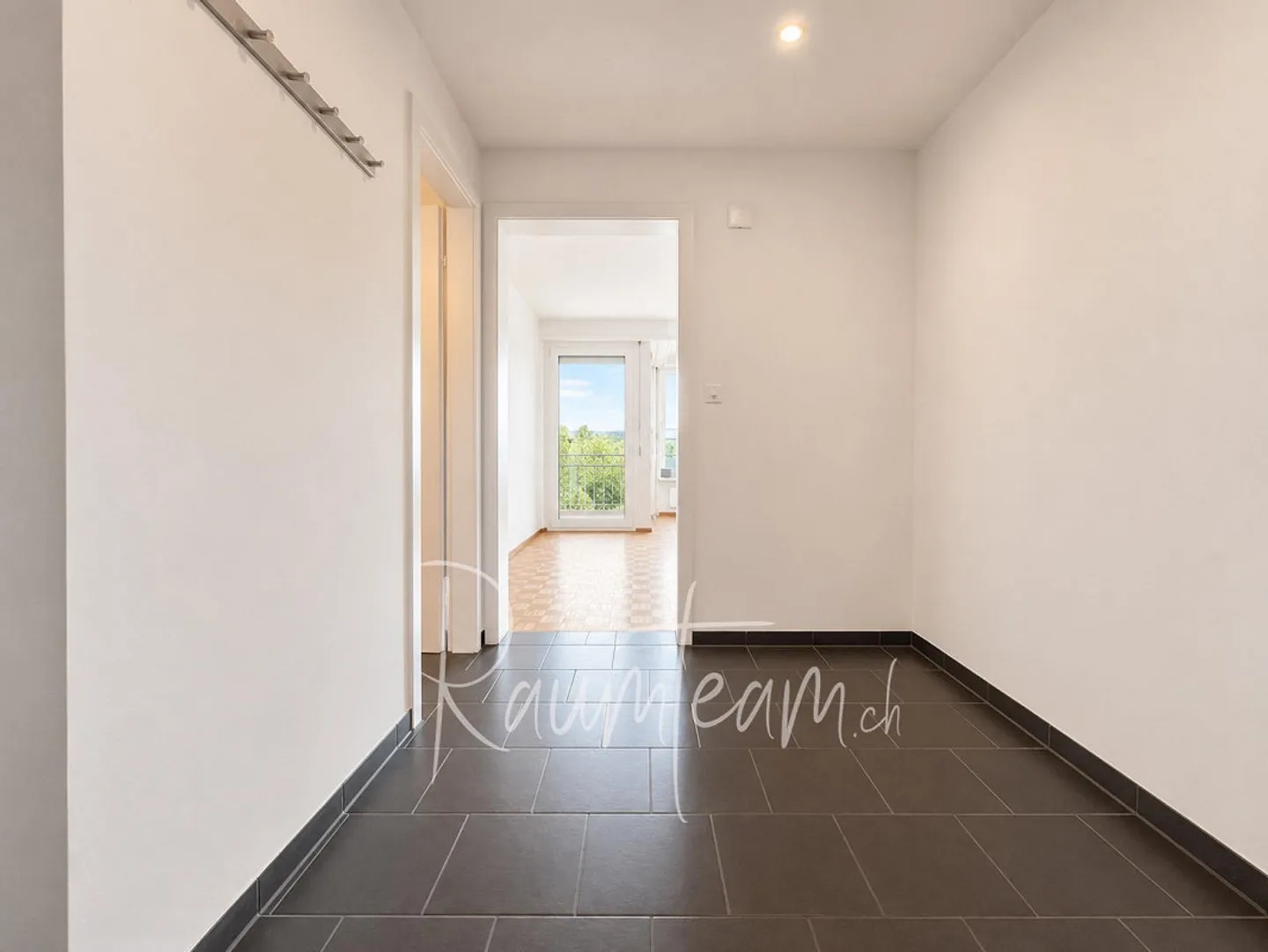 Appartement lumineux avec belle vue - Photo 7 sur 10