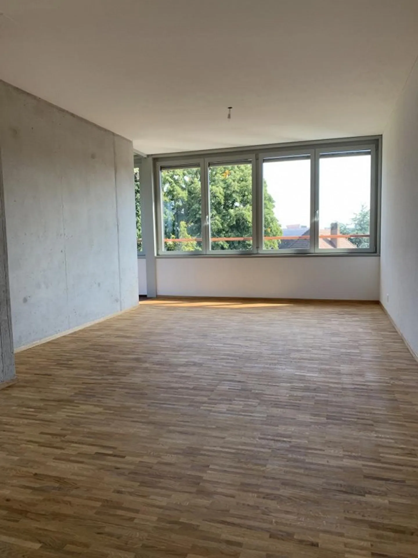 Appartement neuf de 3,5 pièces attrayant en emplacement central - Photo 4 sur 10