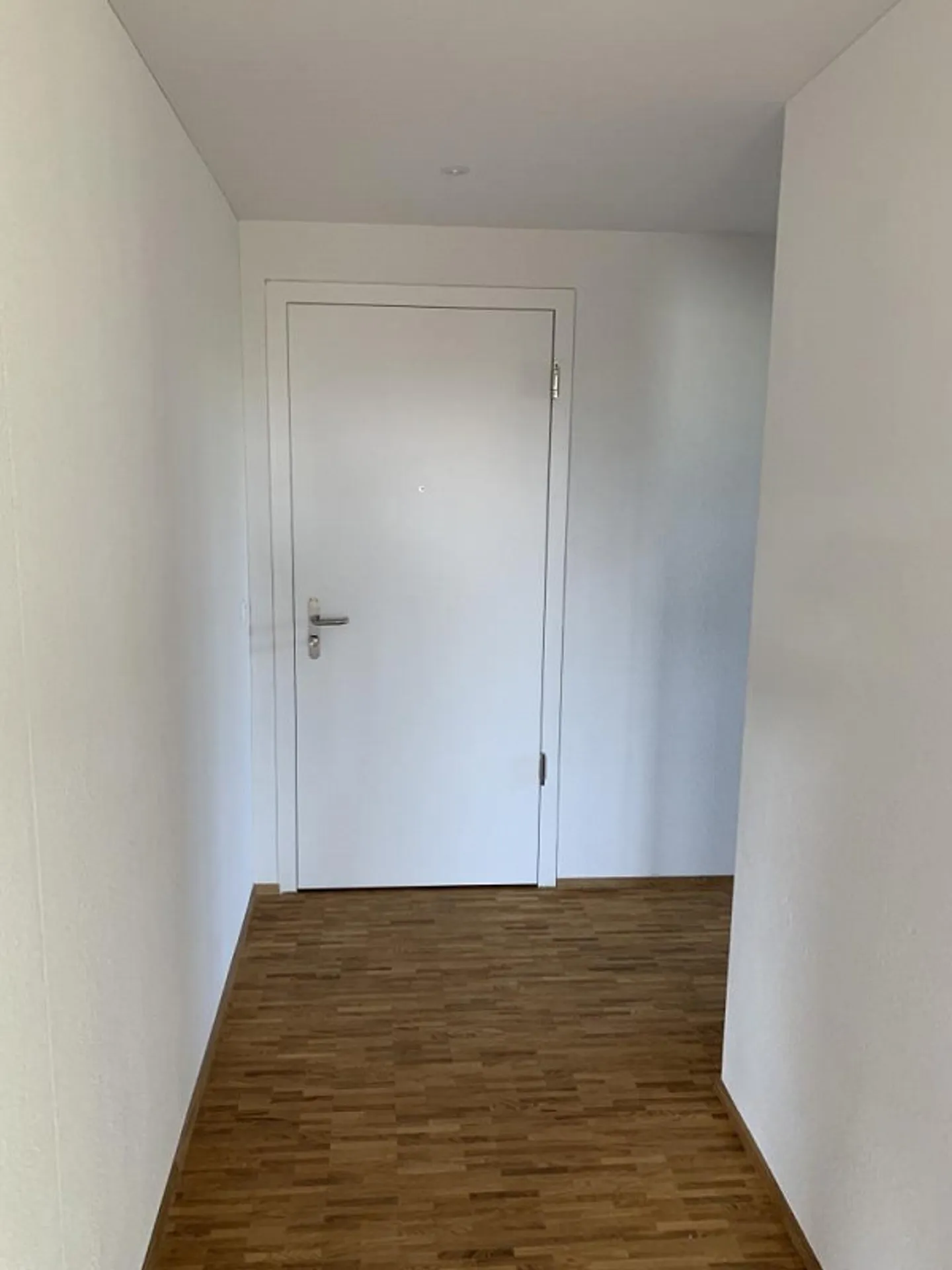 Appartement neuf de 3,5 pièces attrayant en emplacement central - Photo 5 sur 10