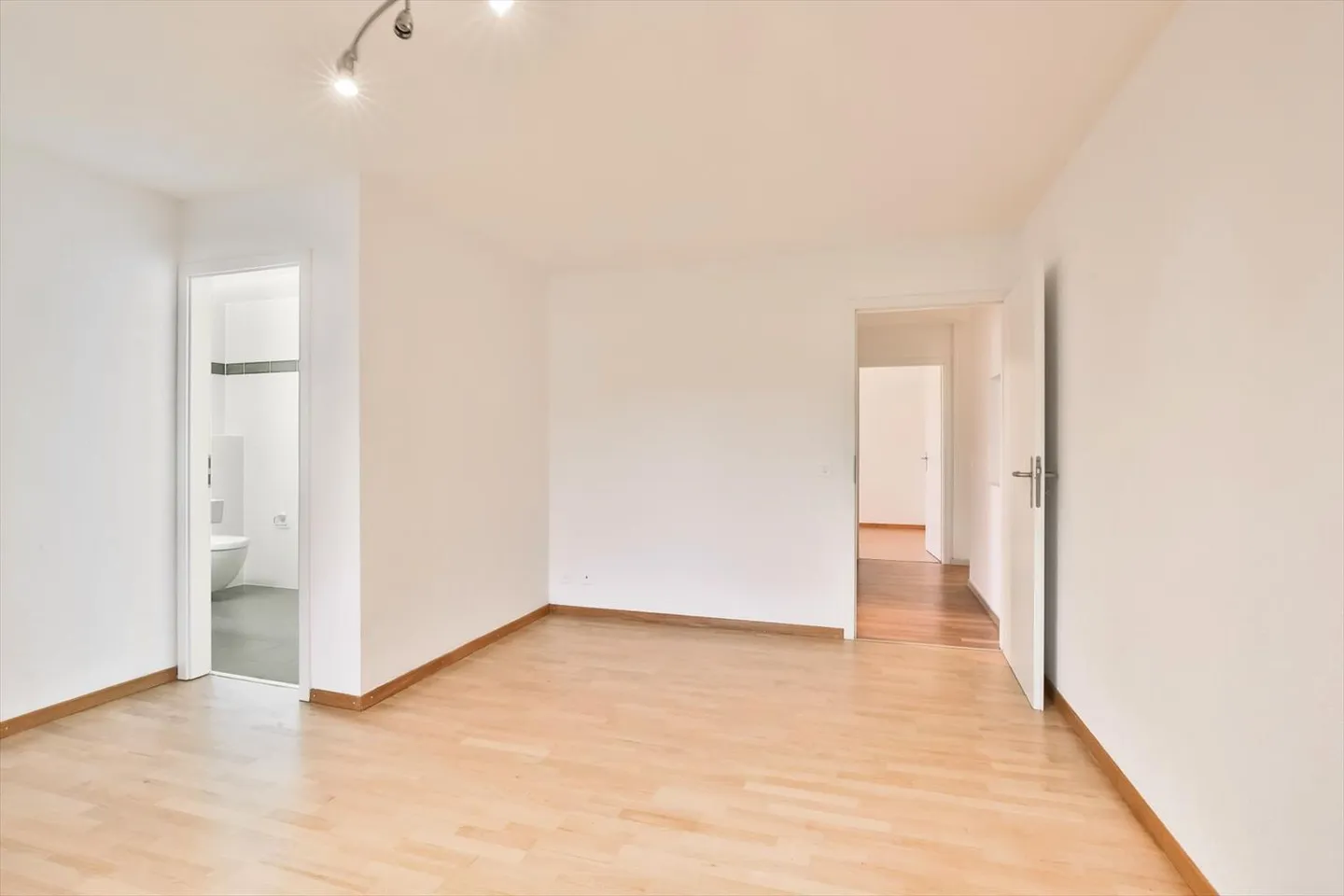 Bellissimo appartamento di 4.5 locali - Foto 5 di 11