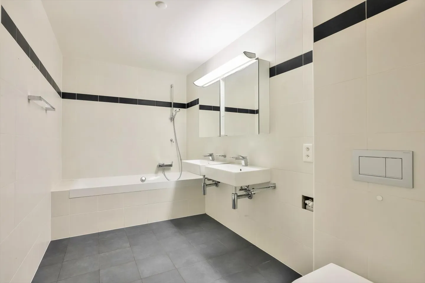 Bellissimo appartamento di 4.5 locali - Foto 8 di 11