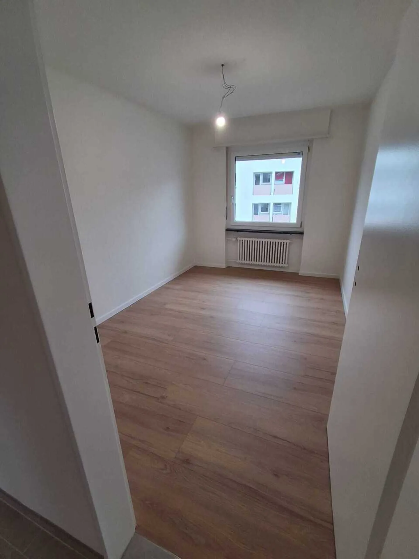 Renovierte Wohnung mit Balkon - Foto 5 von 5