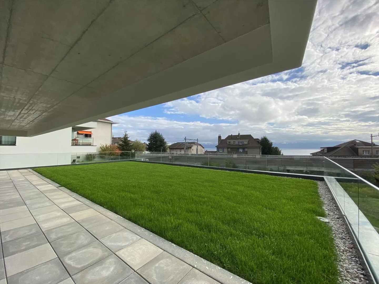 Exklusiv, wunderschöne 4,5 Zimmer mit Garten! - Foto 2 von 9