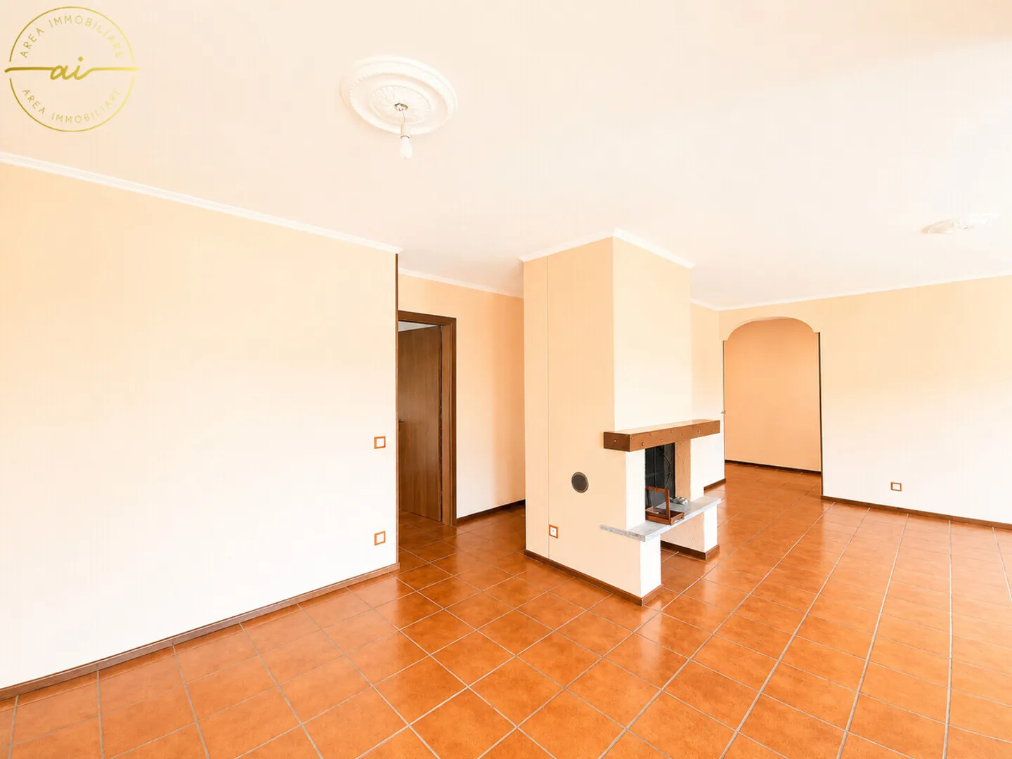 Incantevole Casa Familiare a Stabio - Foto 6 di 13