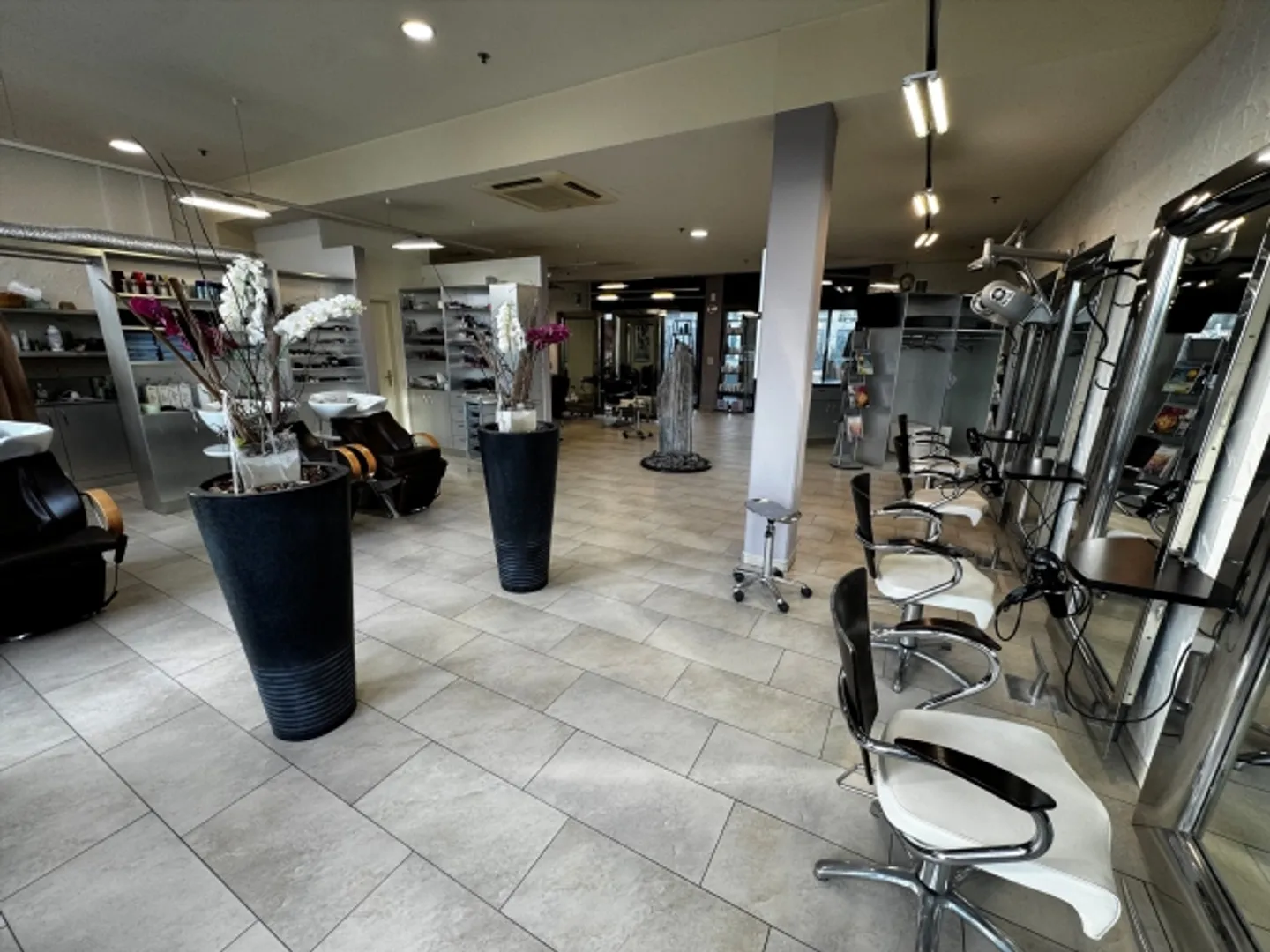 Modern Commercial Space in Wetzikon - Photo 5 of 8