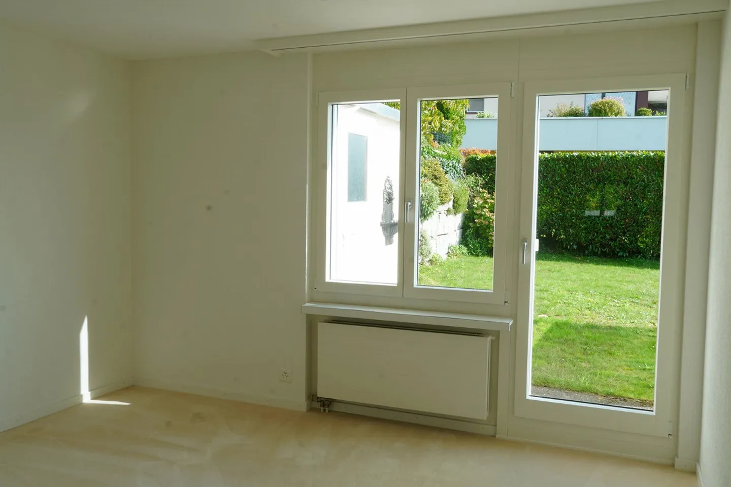 Dreamlike View into the Green in a Quiet Location - Photo 5 of 11