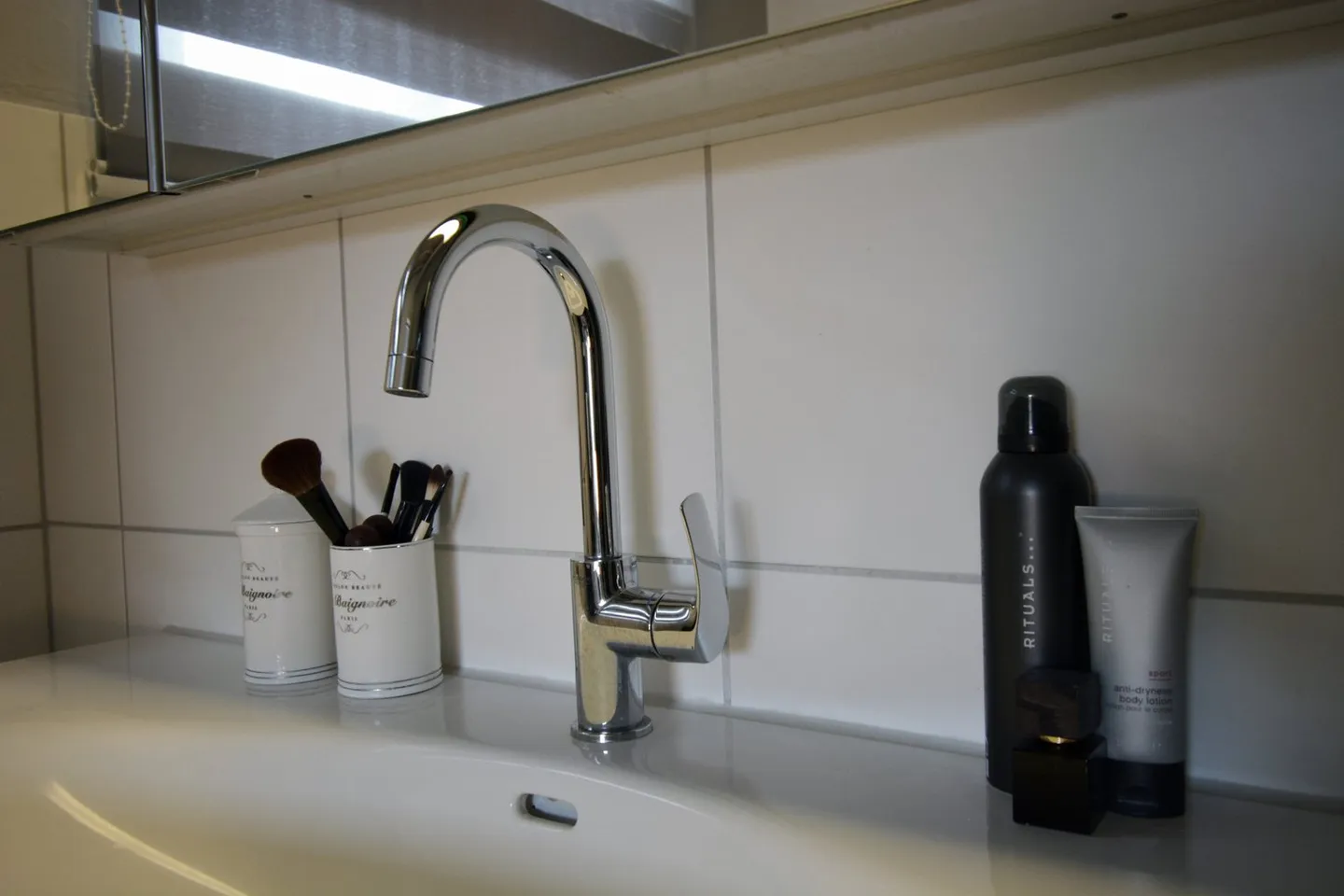 Affascinante casa unifamiliare di 5,5 stanze in una posizione tranquilla di Islisberg - con numerosi extra - Foto 24 di 63