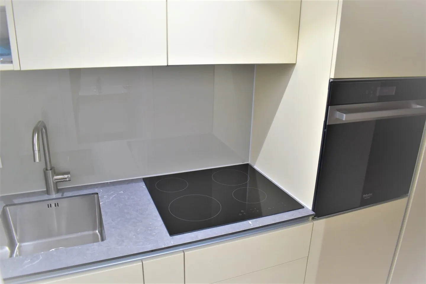 Attique Charmant en Emplacement Central - Photo 4 sur 12