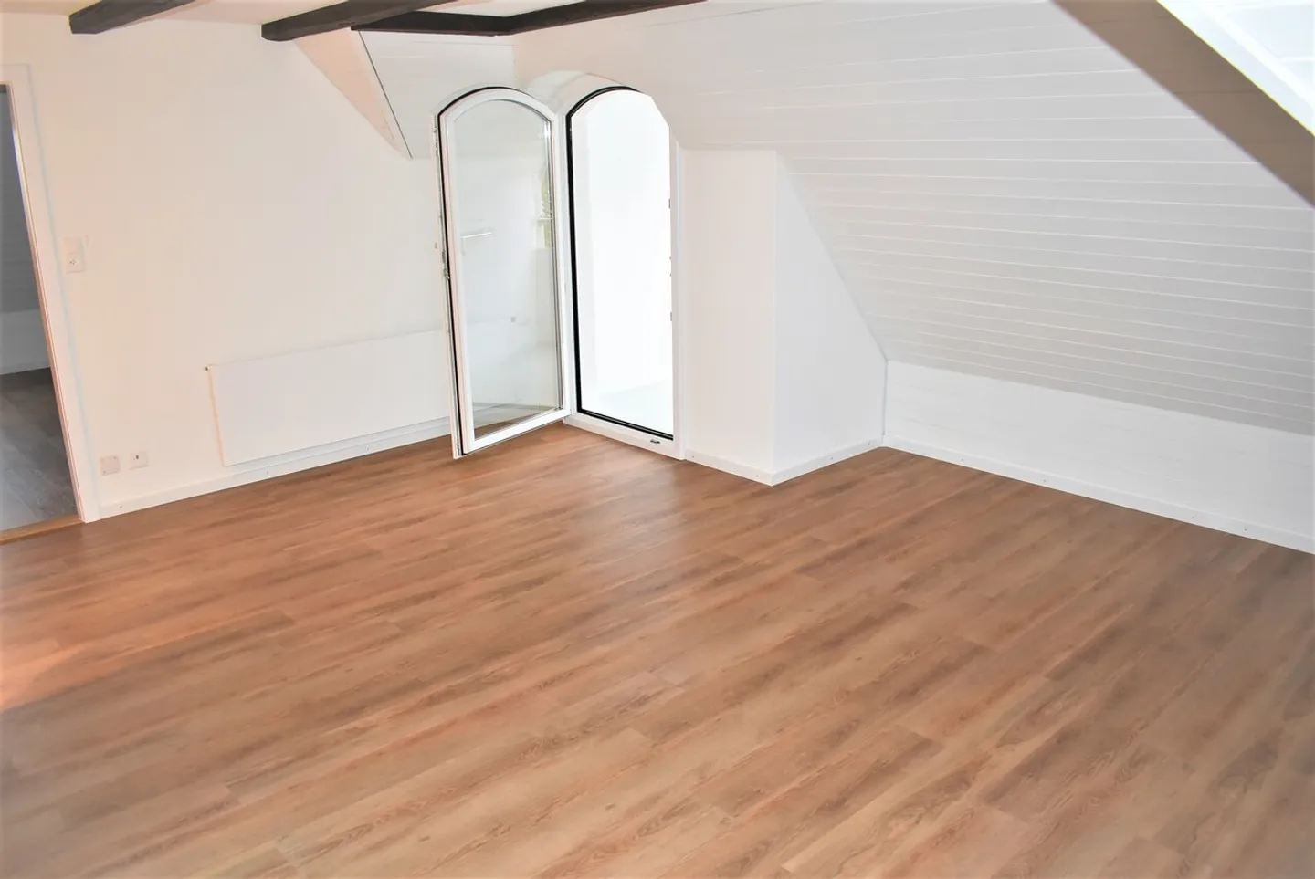 Attique Charmant en Emplacement Central - Photo 5 sur 12