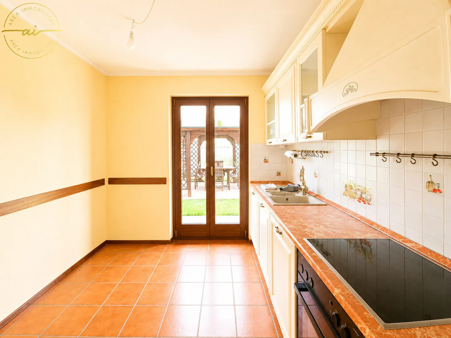 Incantevole Casa Familiare a Stabio - Foto 9 di 13
