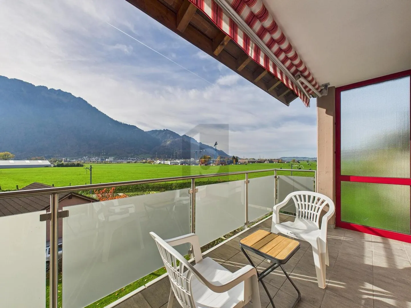 OASIS DE VIE COMPLÈTEMENT MEUBLÉE À LOUER - Photo 5 sur 6