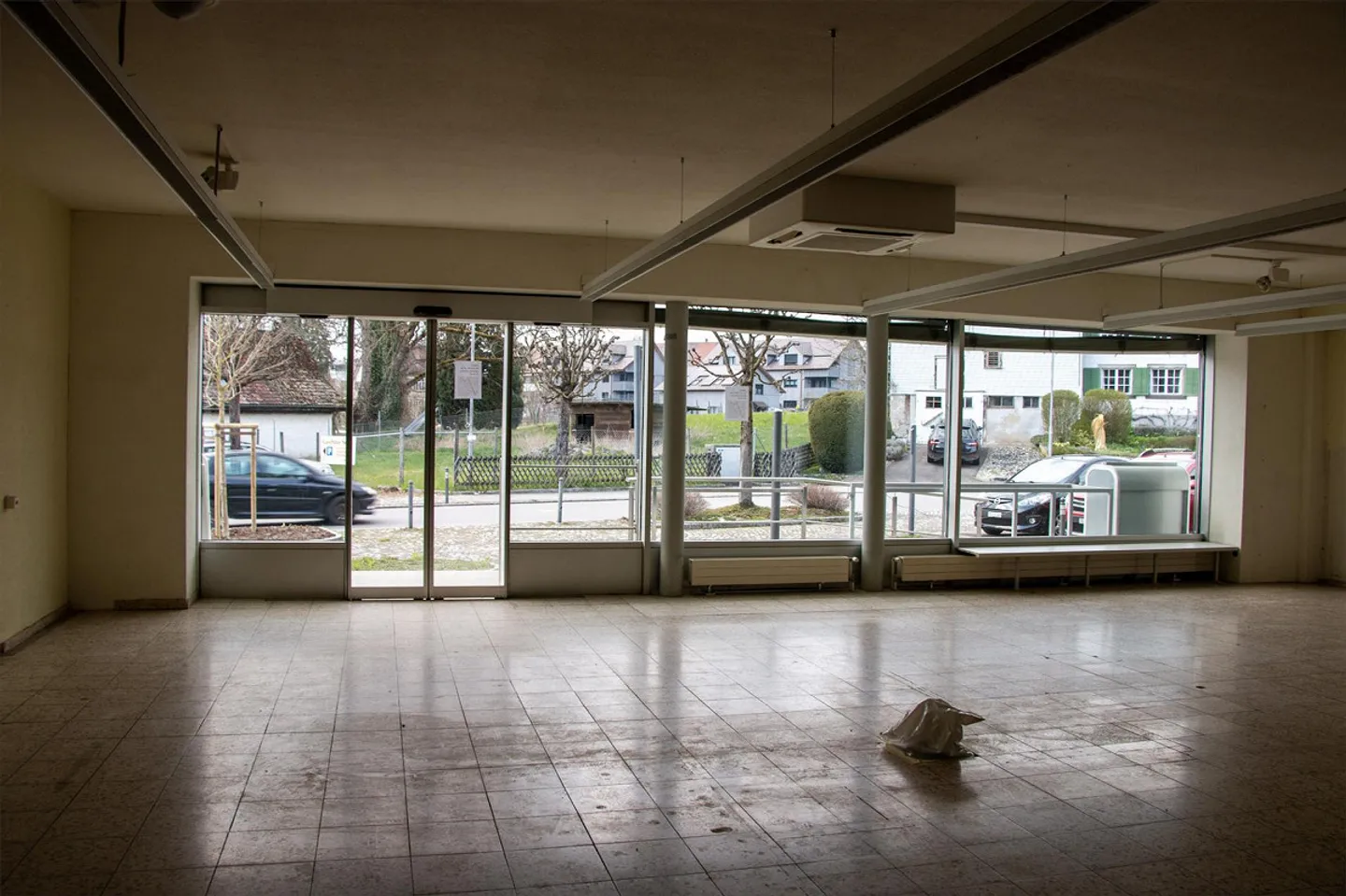 Grand espace commercial (environ 220 m²) à louer à Märstetten - Photo 3 sur 4