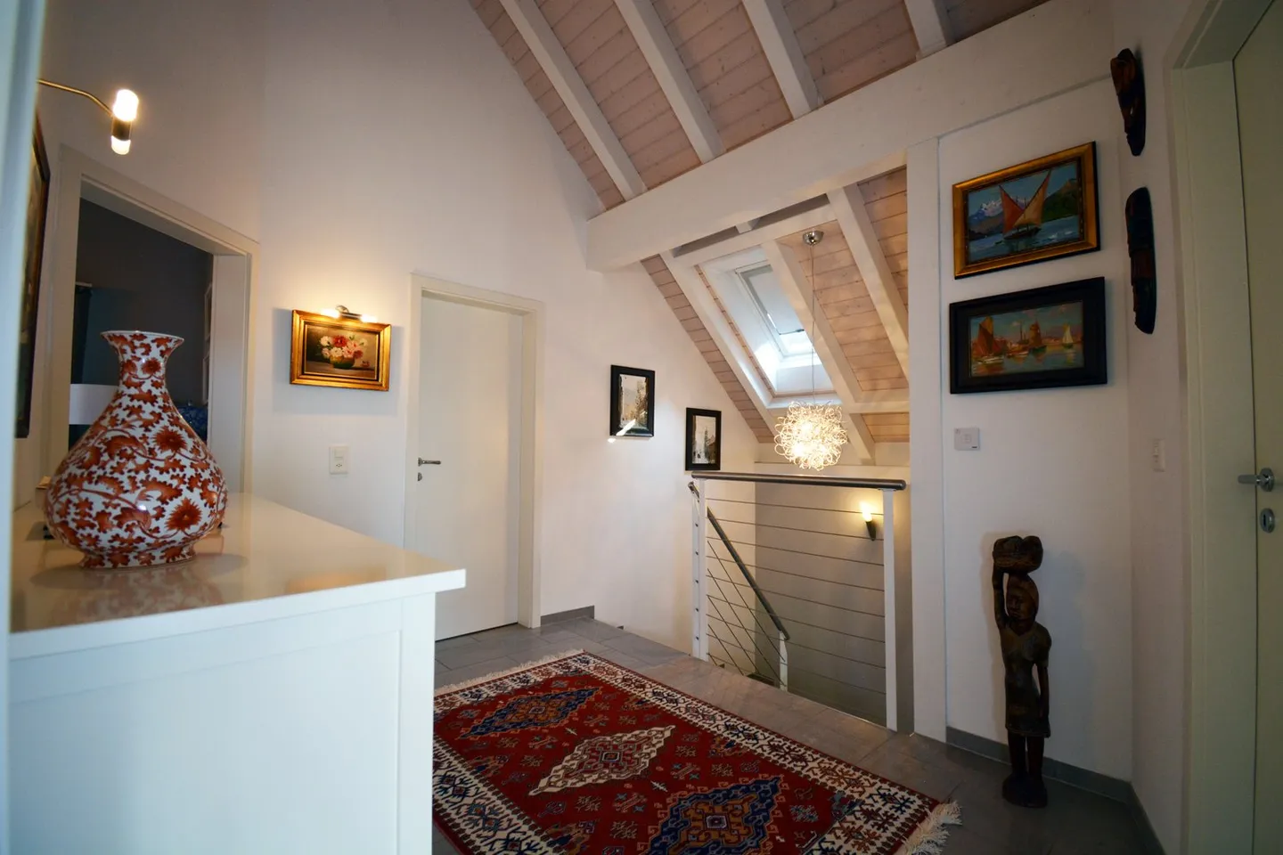 Affascinante casa unifamiliare di 5,5 stanze in una posizione tranquilla di Islisberg - con numerosi extra - Foto 26 di 63