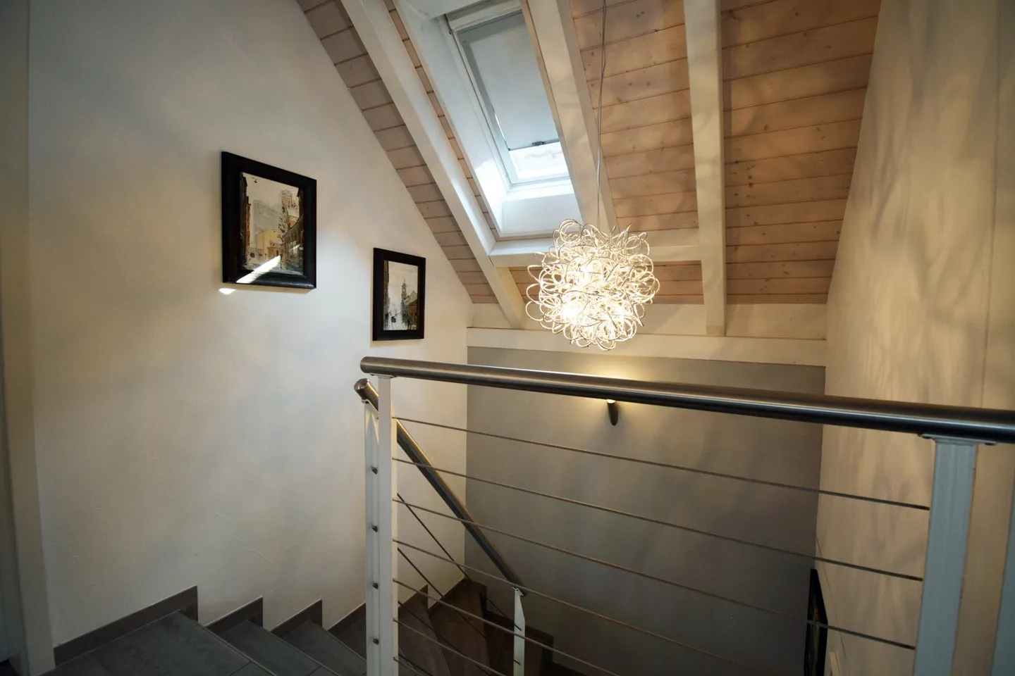 Affascinante casa unifamiliare di 5,5 stanze in una posizione tranquilla di Islisberg - con numerosi extra - Foto 27 di 63