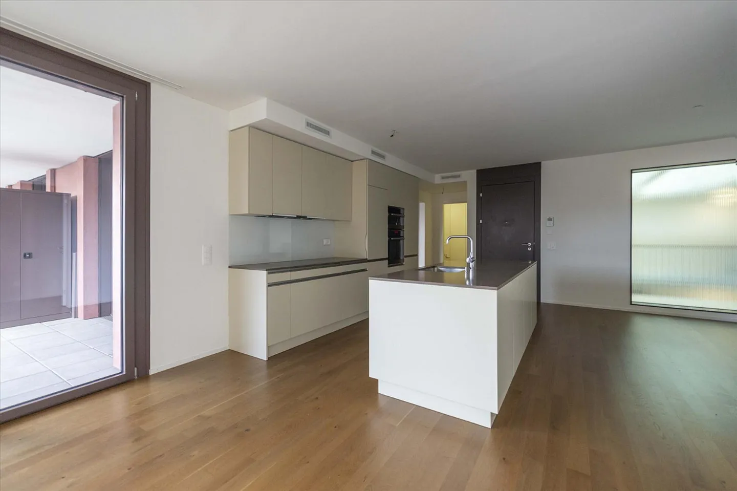Modernes 2.5 Zimmer Apartment - Foto 3 von 6
