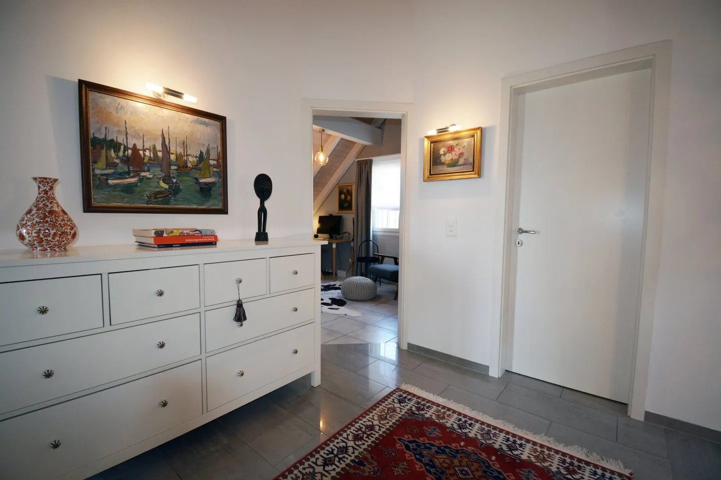 Affascinante casa unifamiliare di 5,5 stanze in una posizione tranquilla di Islisberg - con numerosi extra - Foto 29 di 63