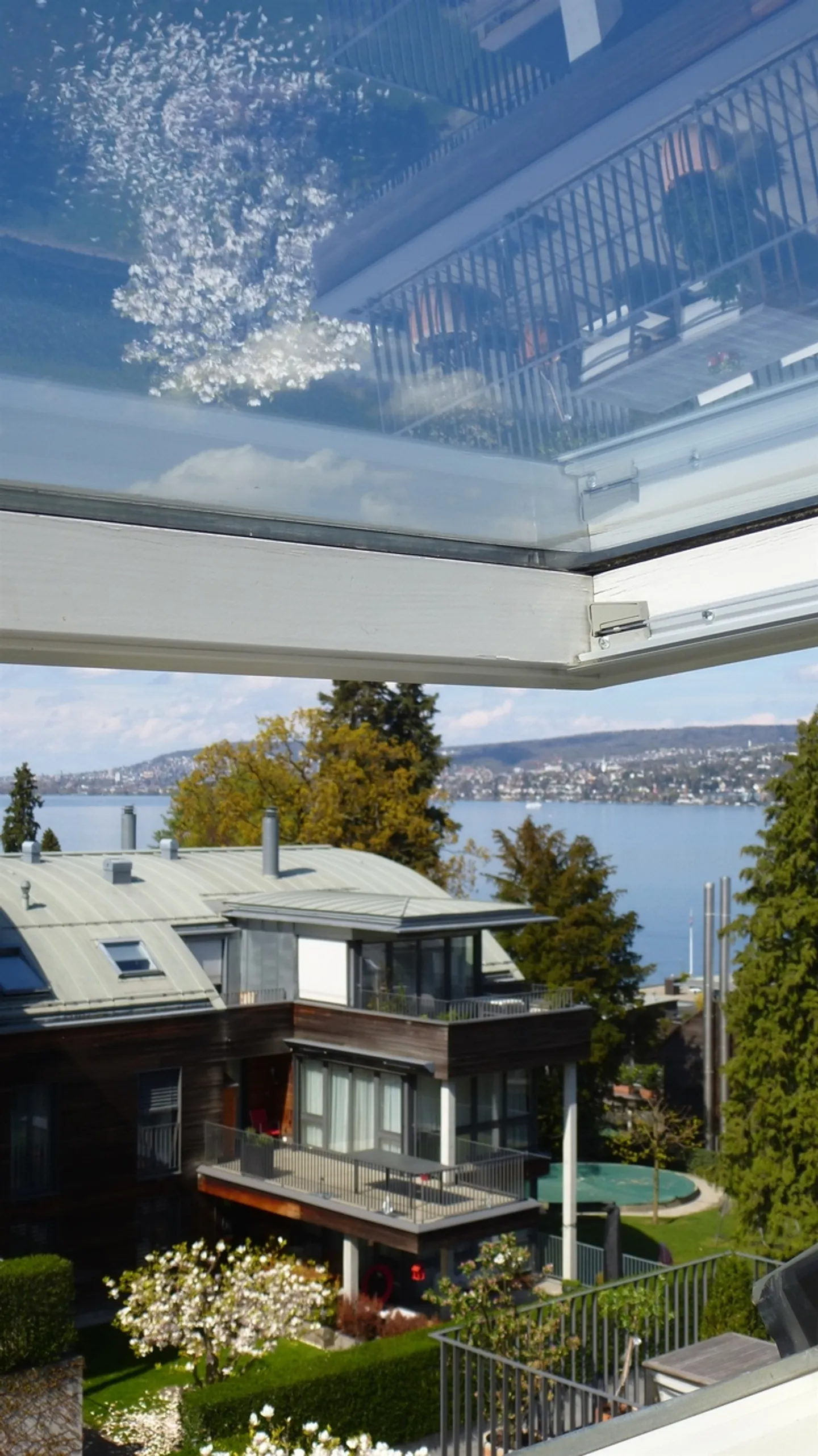 Appartement mansardé unique sur le lac de Zurich - Photo 3 sur 5