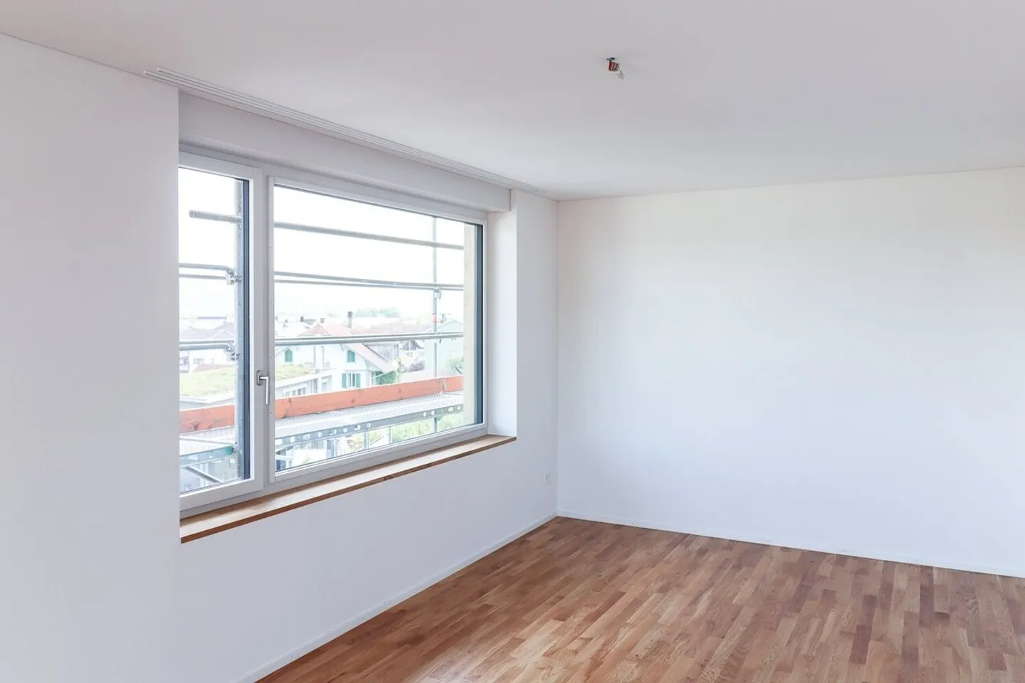 Appartement attrayant de 3,5 pièces au 1er étage - Oberland bernois - Photo 2 sur 4