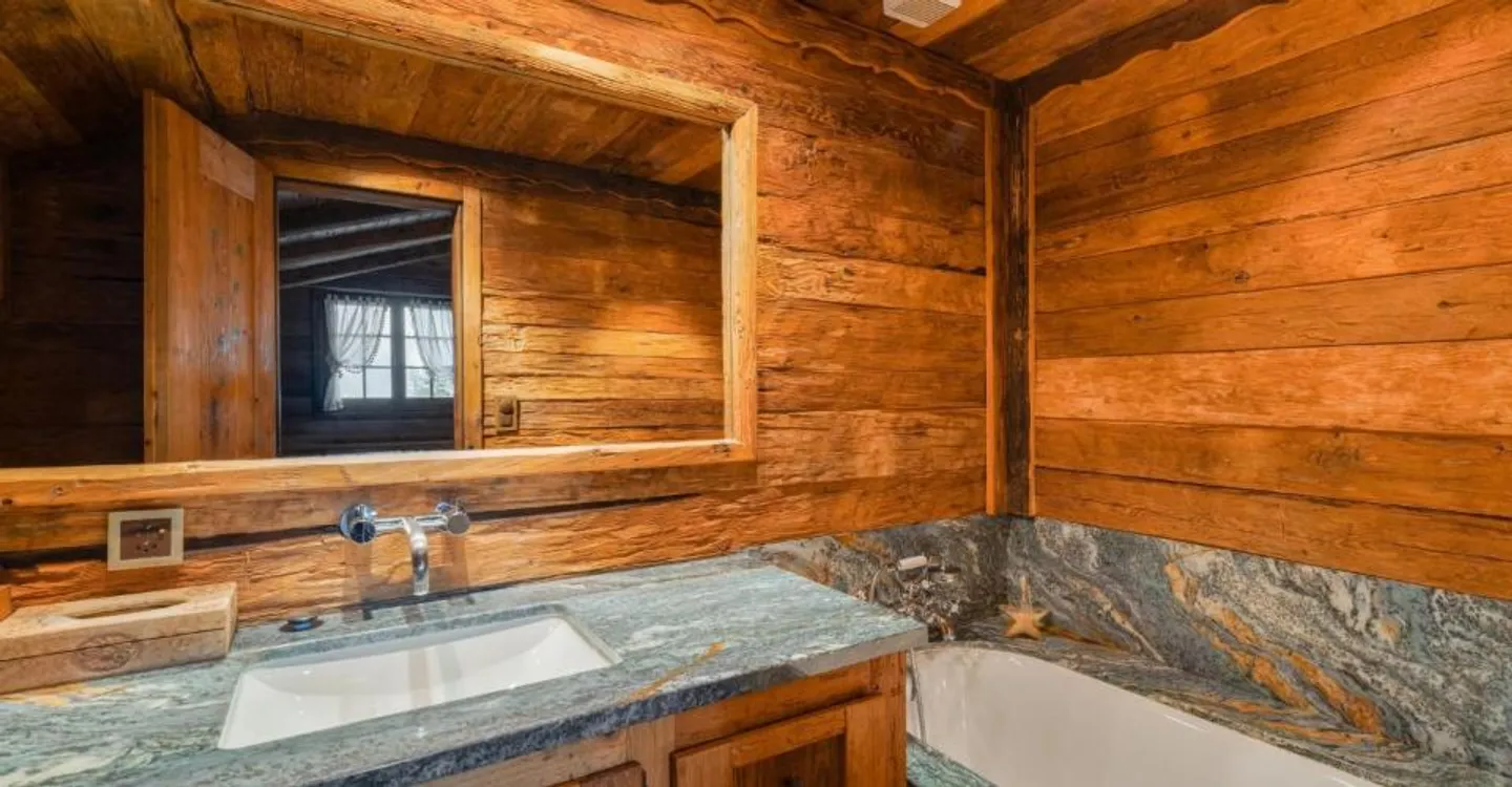 Chalet Near Crans-Montana Golf Course - Photo 13 of 13