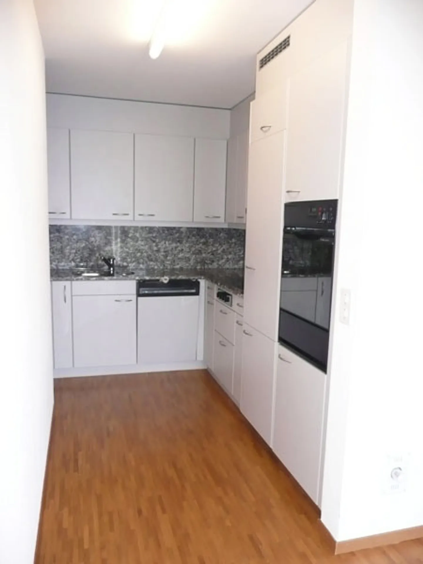 Appartement mansardé unique sur le lac de Zurich - Photo 5 sur 5
