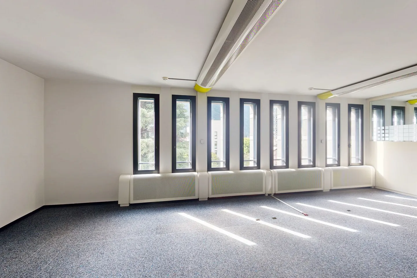 Spazioso Ufficio in Città - Foto 8 di 9