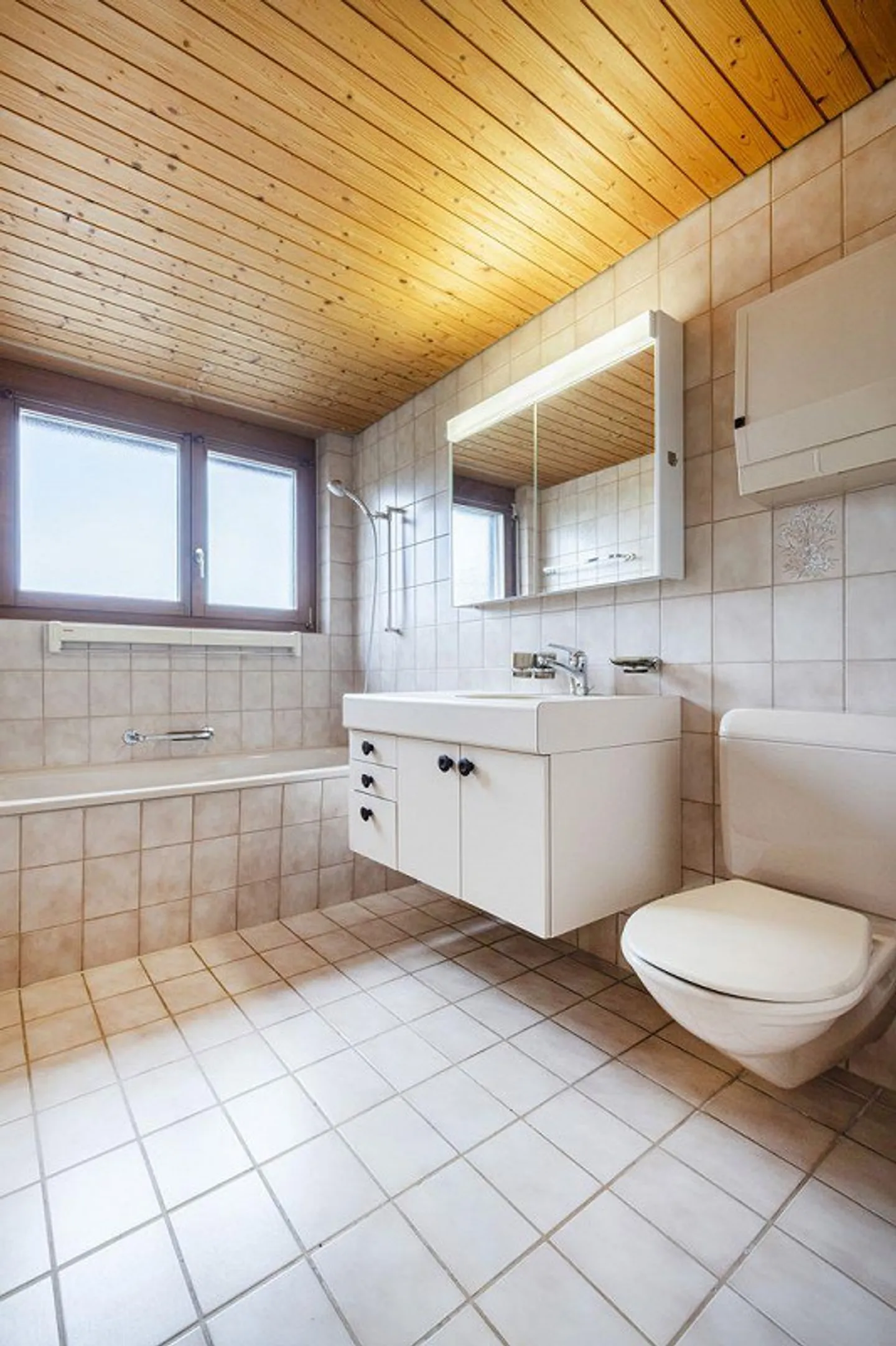Charmante Maisonette avec belle vue lointaine - Photo 7 sur 13