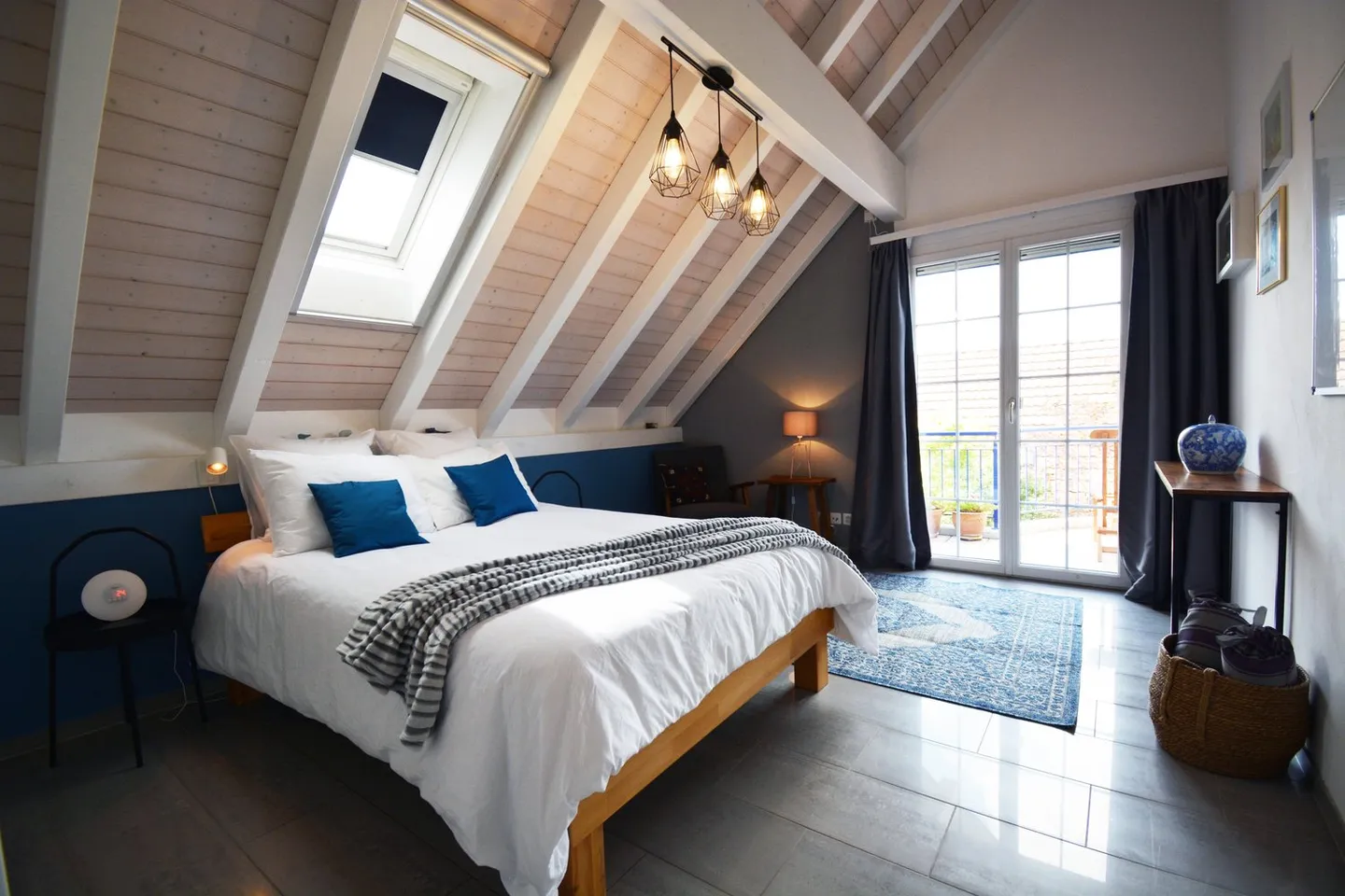 Affascinante casa unifamiliare di 5,5 stanze in una posizione tranquilla di Islisberg - con numerosi extra - Foto 34 di 63