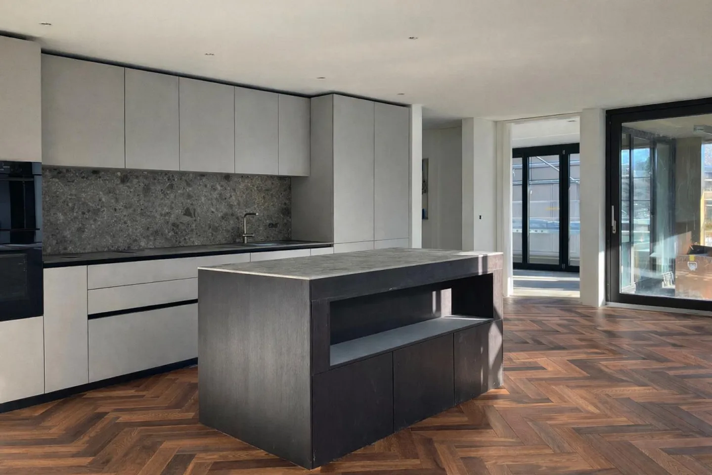 Neubau 3.5-Zimmer-Wohnung mit Loggia - Foto 2 von 9