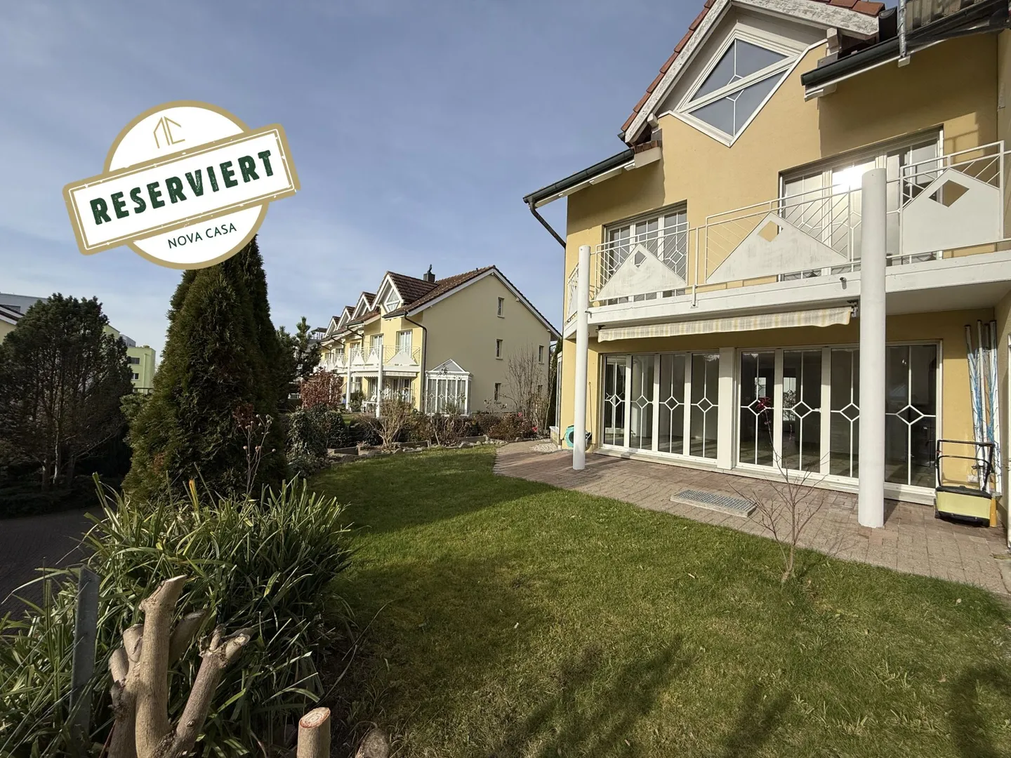 Moderna casa a schiera di 6,5 stanze con un grande giardino! Ideale per famiglie e coppie - Foto 1 di 19