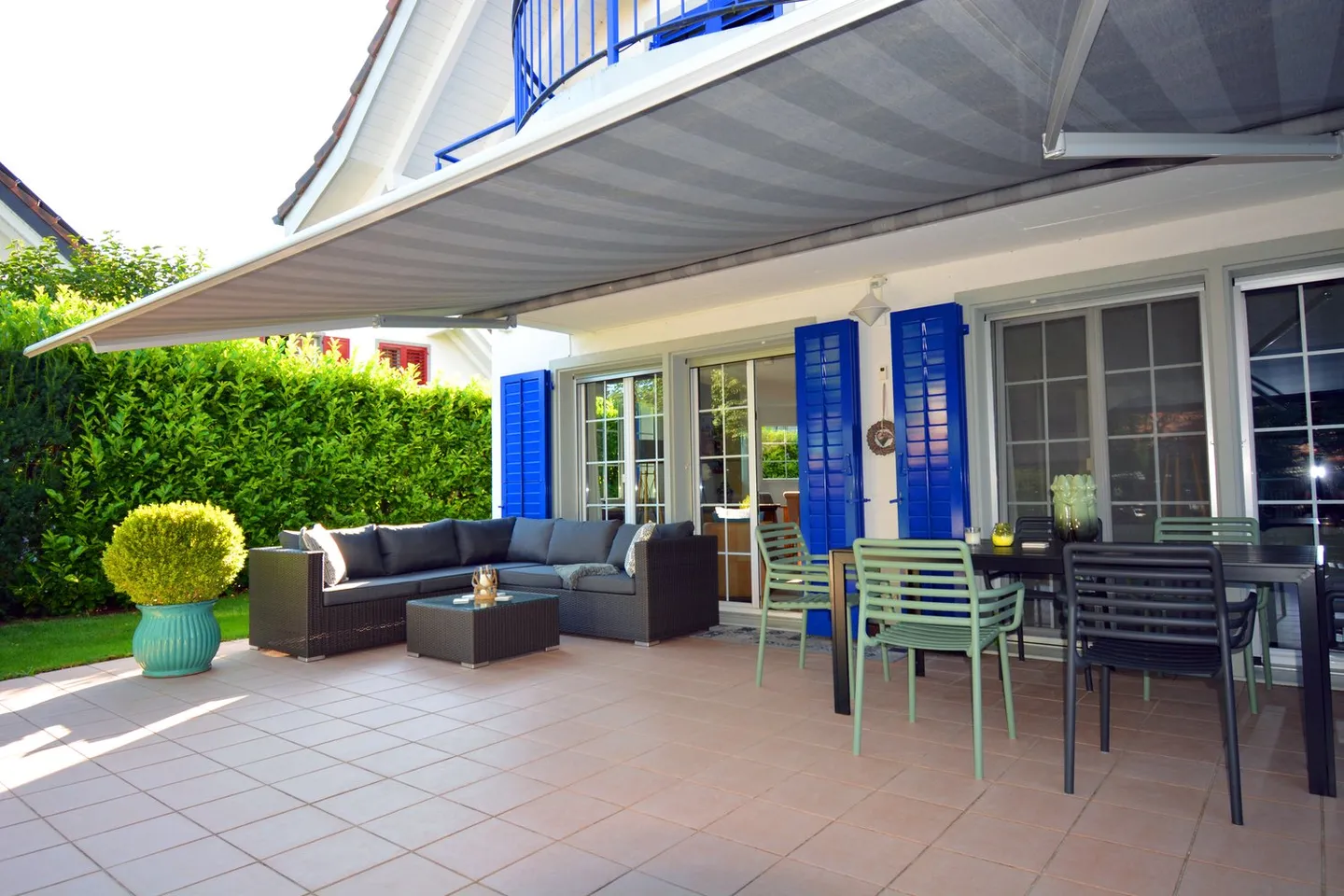 Affascinante casa unifamiliare di 5,5 stanze in una posizione tranquilla di Islisberg - con numerosi extra - Foto 37 di 63