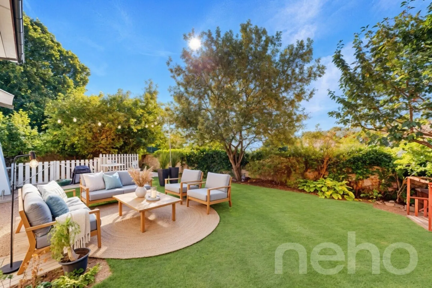 Duplex Élégant avec Jardin - Photo 1 sur 9