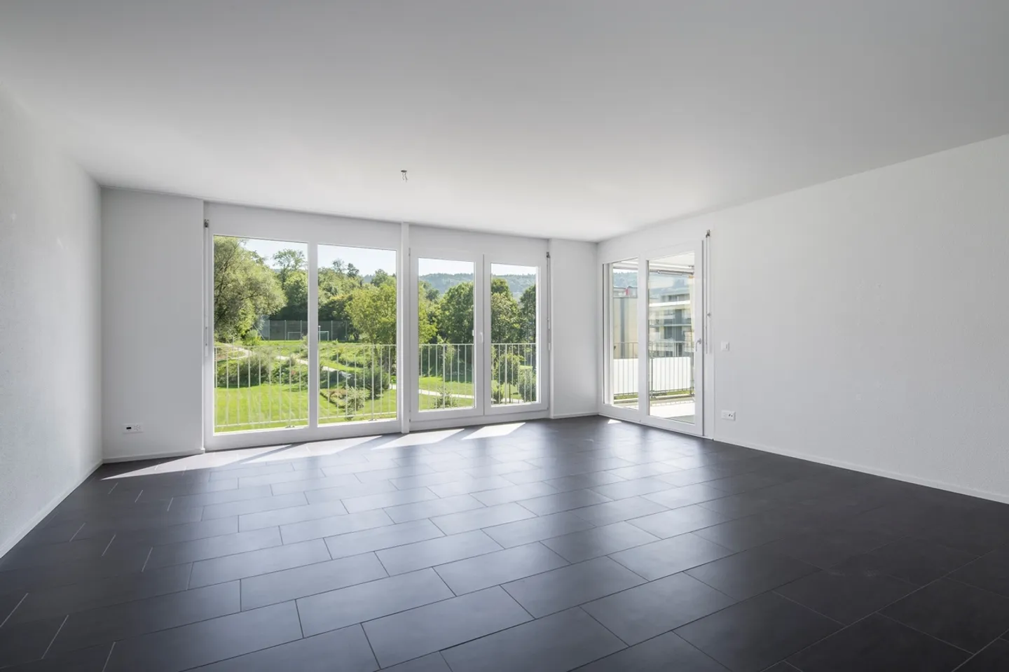 Appartement moderne 3.5 pièces - Photo 3 sur 7