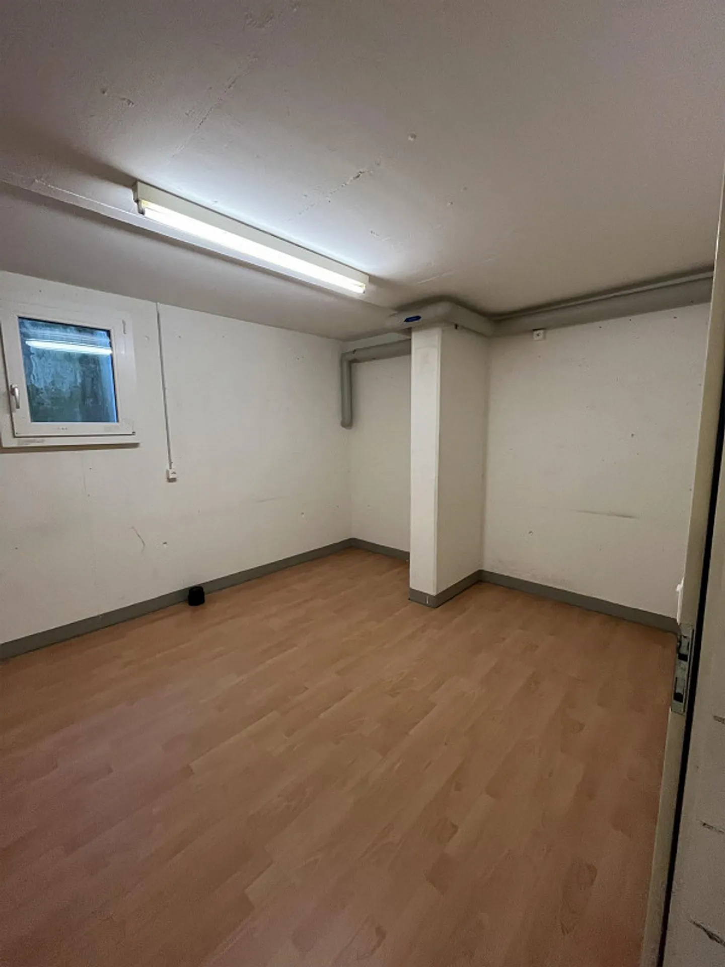 Salle pour les loisirs à Neuenhof - Photo 2 sur 5