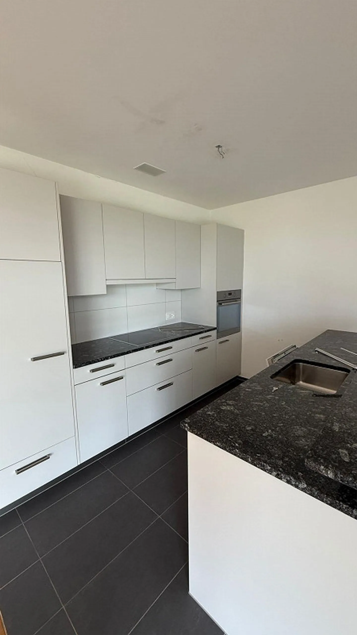 Helle 3.5-Zimmer-Wohnung in Islikon - Foto 3 von 8
