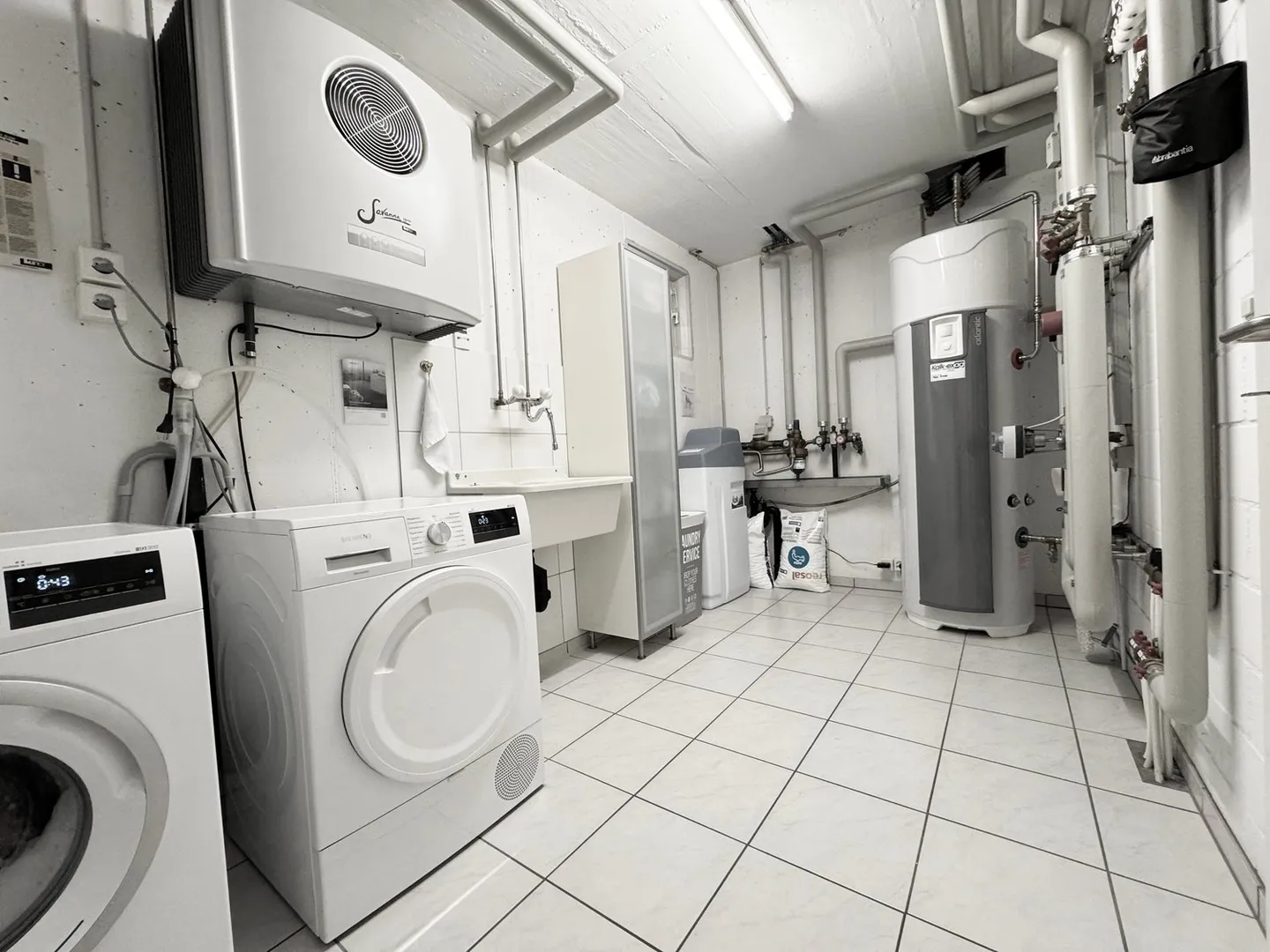 Affascinante casa unifamiliare di 5,5 stanze in una posizione tranquilla di Islisberg - con numerosi extra - Foto 57 di 63