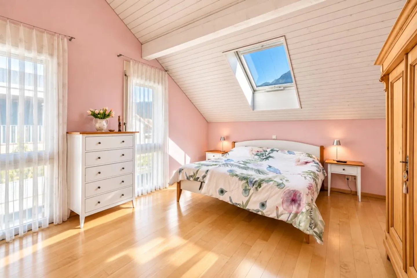 Appartement en duplex spacieux de 7,5 pièces près du lac - Photo 5 sur 8